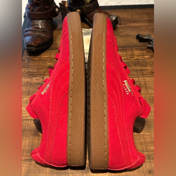 Puma Suede Classic in Barbados Cherry / High Risk Red - Picture 4 of 9